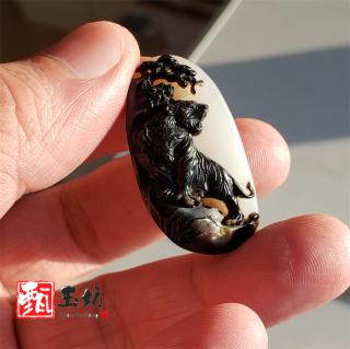甄玉坊:别把和田玉黑皮俄料当籽料