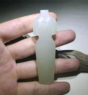 精品和田玉挂件 白玉旗开得胜 和田玉白玉旗袍