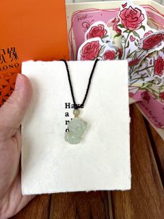 戴和田玉貔貅项链,主打一个"招财进宝"还特百搭