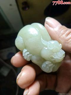 天然和田玉招财貔貅