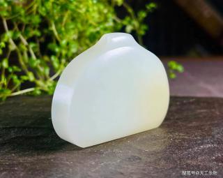和田玉鉴赏技巧!怎样识别籽料,俄料,山料,青海料?