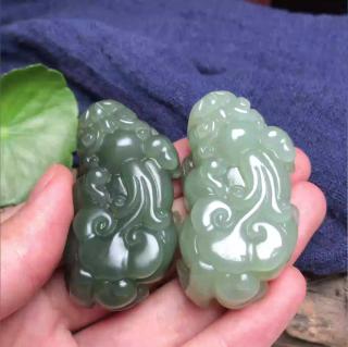 男子佩戴和田玉貔貅后生活悄然改变