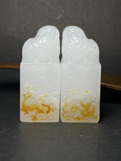 和田玉貔貅印章一对,皮色巧雕龙凤,招财纳福,风调雨顺,龙凤呈祥,器型