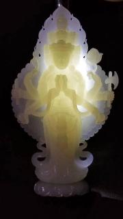 精品和田玉羊脂白玉观音摆件!救苦救难,有求必应,寓意着吉祥平安,无祸