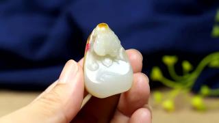 和田玉黄沁皮籽料为何值得收藏?