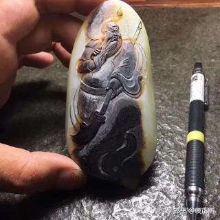 顶级和田玉籽料都什么样?